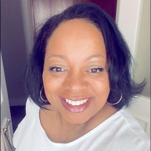 Meet your Posher, Roslyn